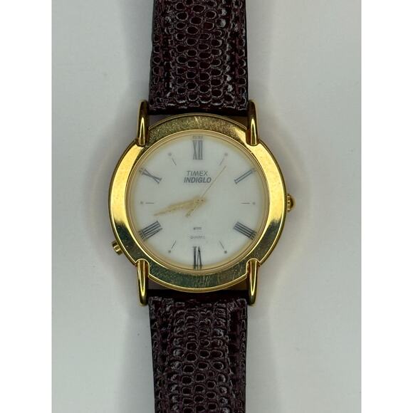 Timex Accessories - Vintage TIMEX Indiglo Genuine Leather Men's Watch EXCELLENT CONDITION